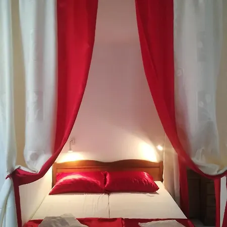 Apartman Amadea 2 *